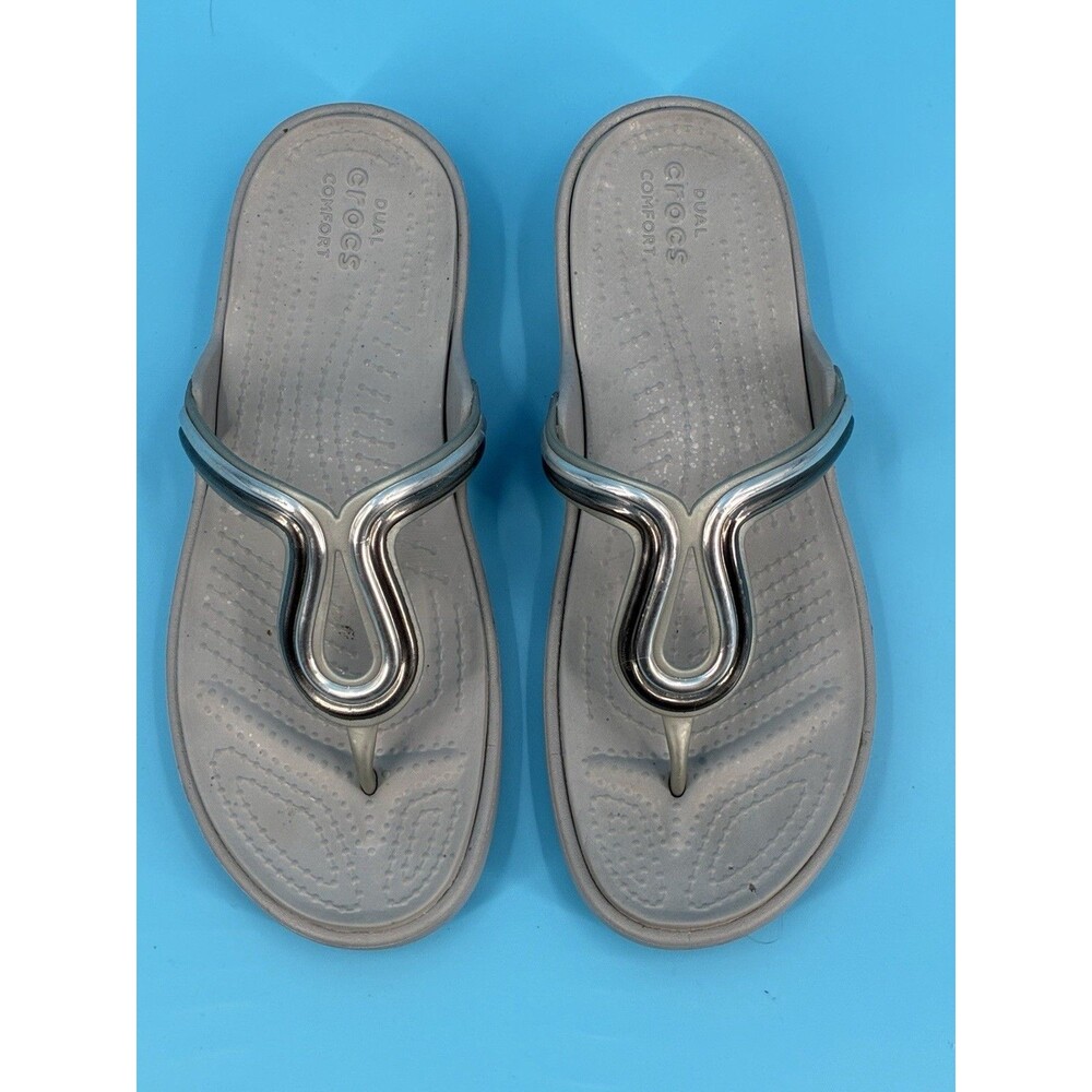 Crocs Dual Comfort Gray Flip Flop Sandals Women’s Size 8 Slip On Sliver. Sparkle